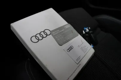 Car image 36