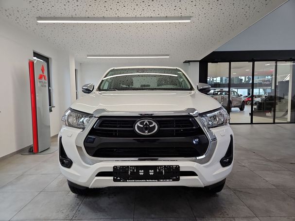 Toyota Hilux Double Cab Comfort 110 kW image number 3