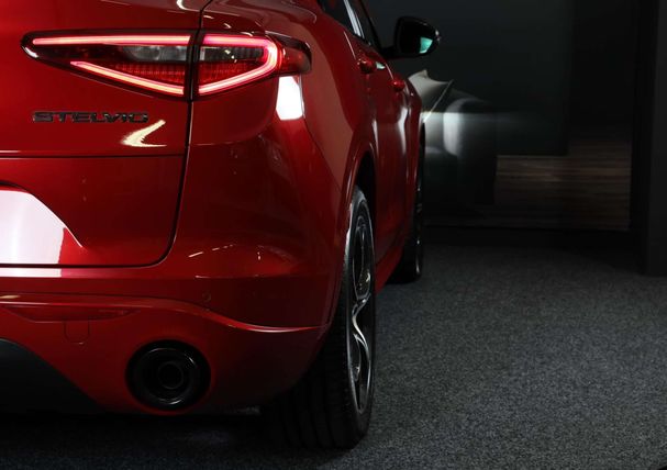 Alfa Romeo Stelvio 2.0 B-Tech 206 kW image number 46