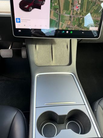 Tesla Model 3 Long Range AWD 366 kW image number 13