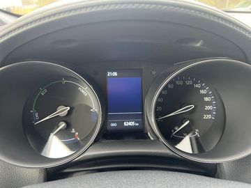 Car image 12