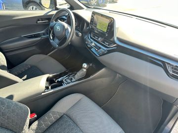 Car image 8