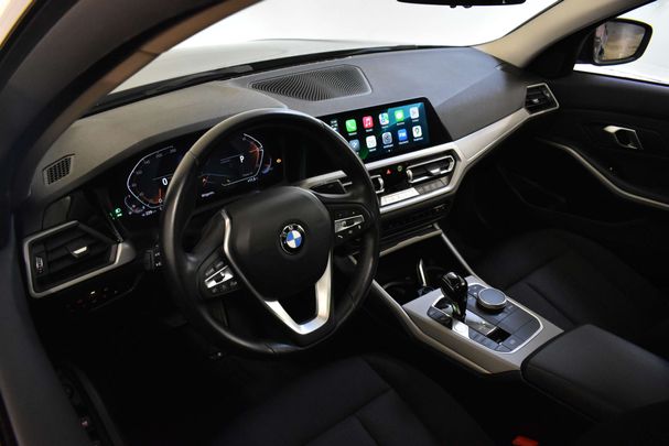 BMW 318i 115 kW image number 22