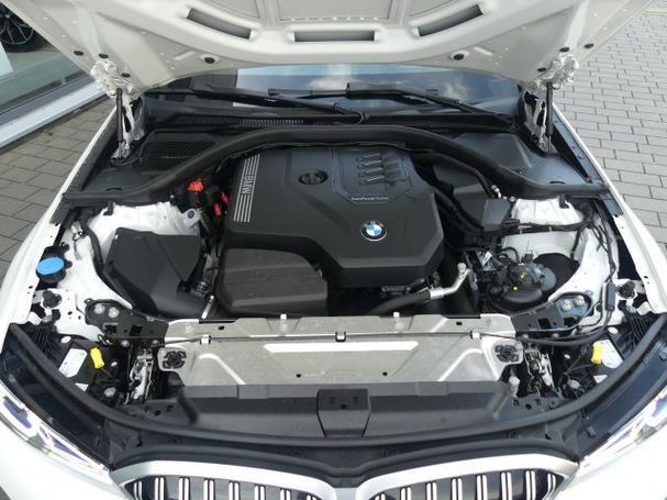 BMW 320i Touring 135 kW image number 5