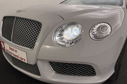 Car image 29