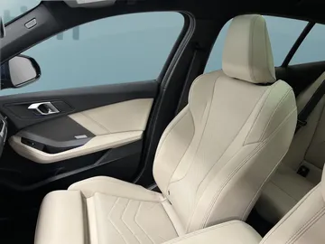 Car image 36
