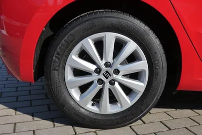 Car image 23