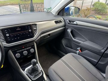 Car image 26