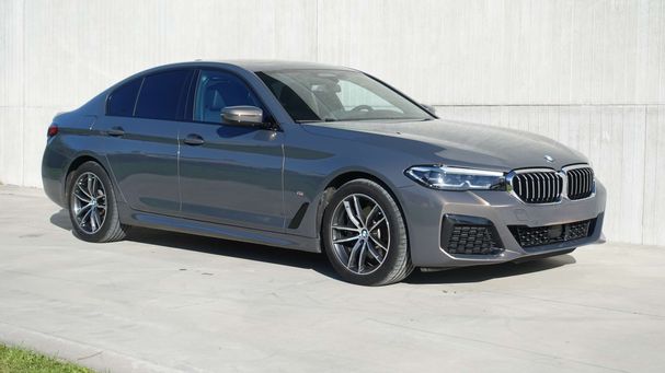 BMW 520i 135 kW image number 1