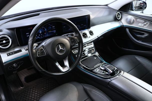 Mercedes-Benz E 220 d T 143 kW image number 8