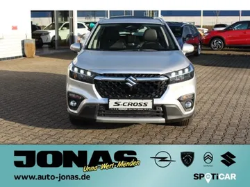 Car image 3