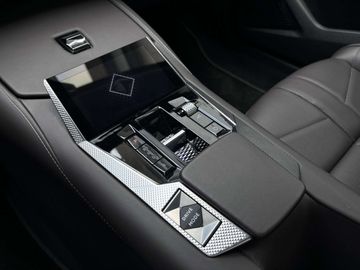 Car image 41