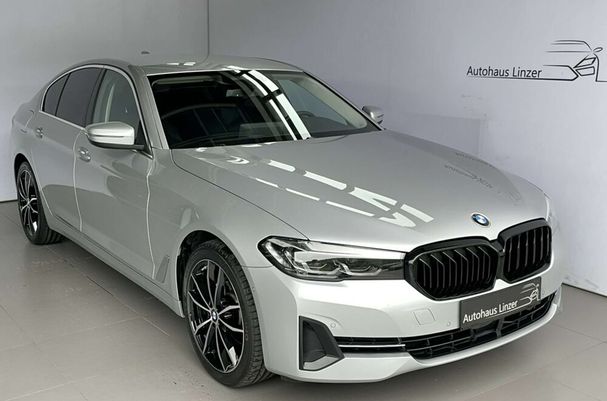 BMW 520d xDrive 140 kW image number 1