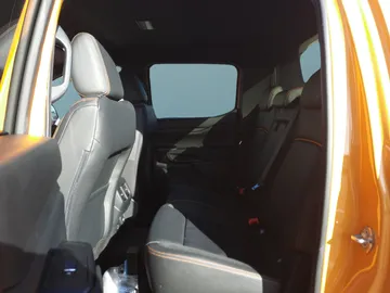 Car image 28