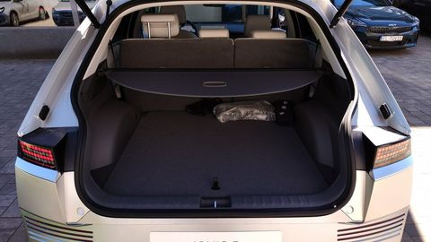 Car image 31