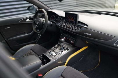 Car image 31