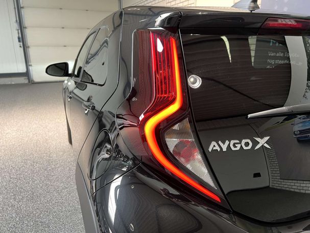 Toyota Aygo X 1.0 VVT-i 53 kW image number 8