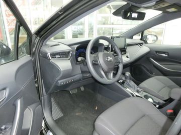 Car image 10