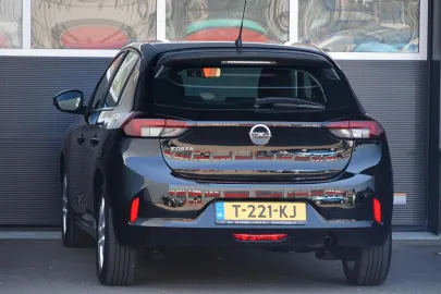 Car image 28