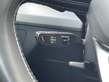 Car image 36