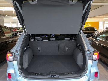 Car image 11