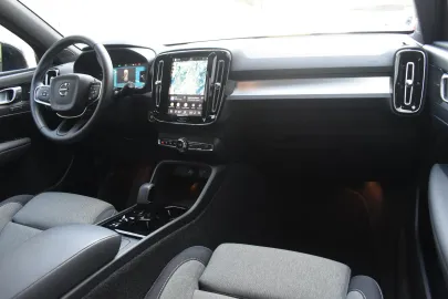 Car image 50