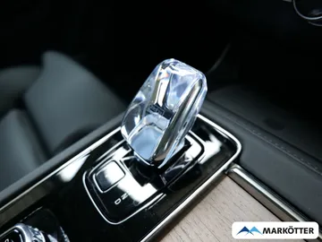 Car image 40