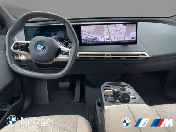 BMW iX xDrive 240 kW image number 9