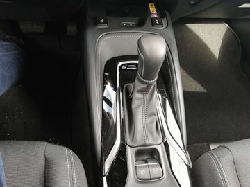 Car image 13