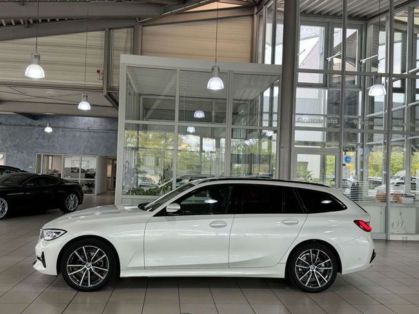 BMW 320d Touring Sport Line xDrive 140 kW image number 5