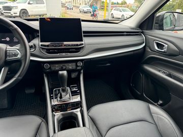 Car image 11