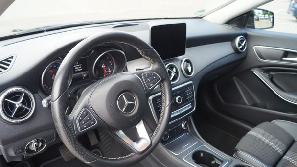 Mercedes-Benz CLA 220 130 kW image number 11