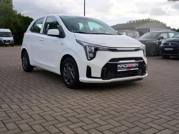 Car image 30