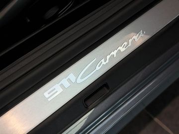 Car image 36