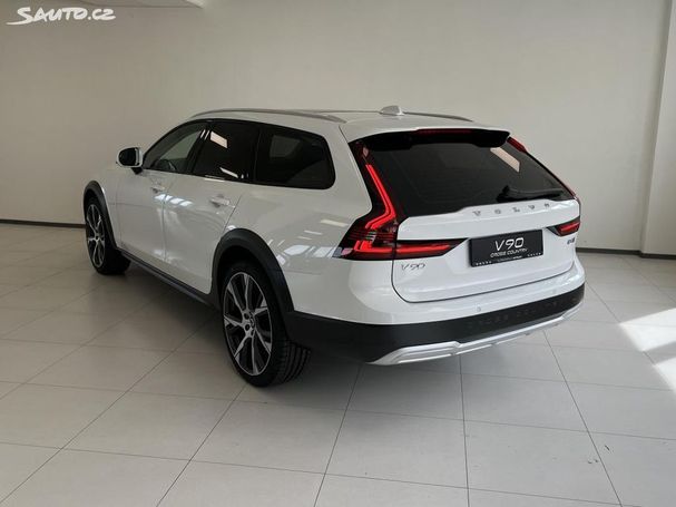 Volvo V90 Cross Country AWD B4 155 kW image number 4