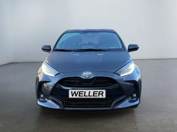 Car image 3