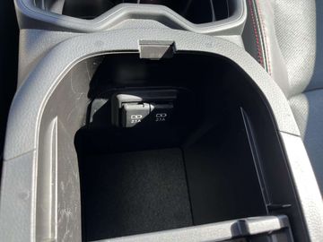 Car image 37