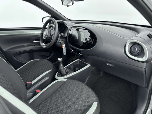 Toyota Aygo X 1.0 VVT-i 53 kW image number 28