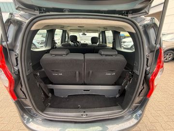 Car image 36