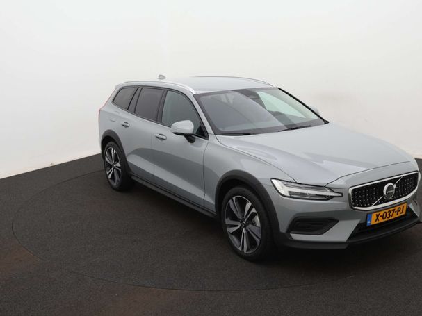 Volvo V60 AWD B5 184 kW image number 12