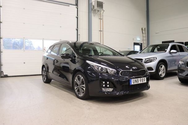 Kia Ceed 1.6 GDI DCT SW 99 kW image number 2