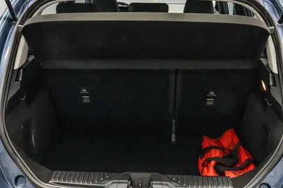 Car image 23
