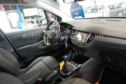 Car image 34