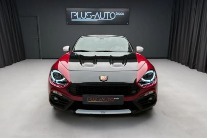 Car image 32