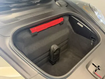 Car image 34