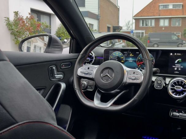 Mercedes-Benz A 220 140 kW image number 24