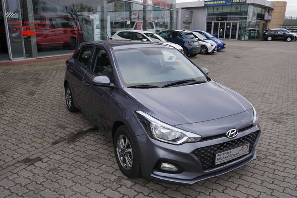 Hyundai i20 Blue 1.2 Select 62 kW image number 2