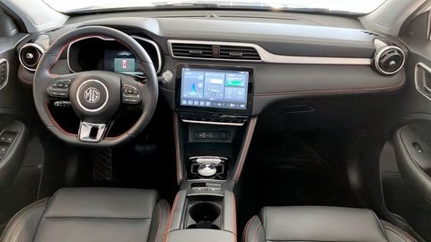 Car image 3