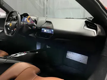 Car image 35