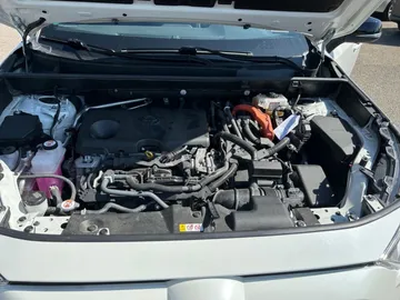 Car image 29